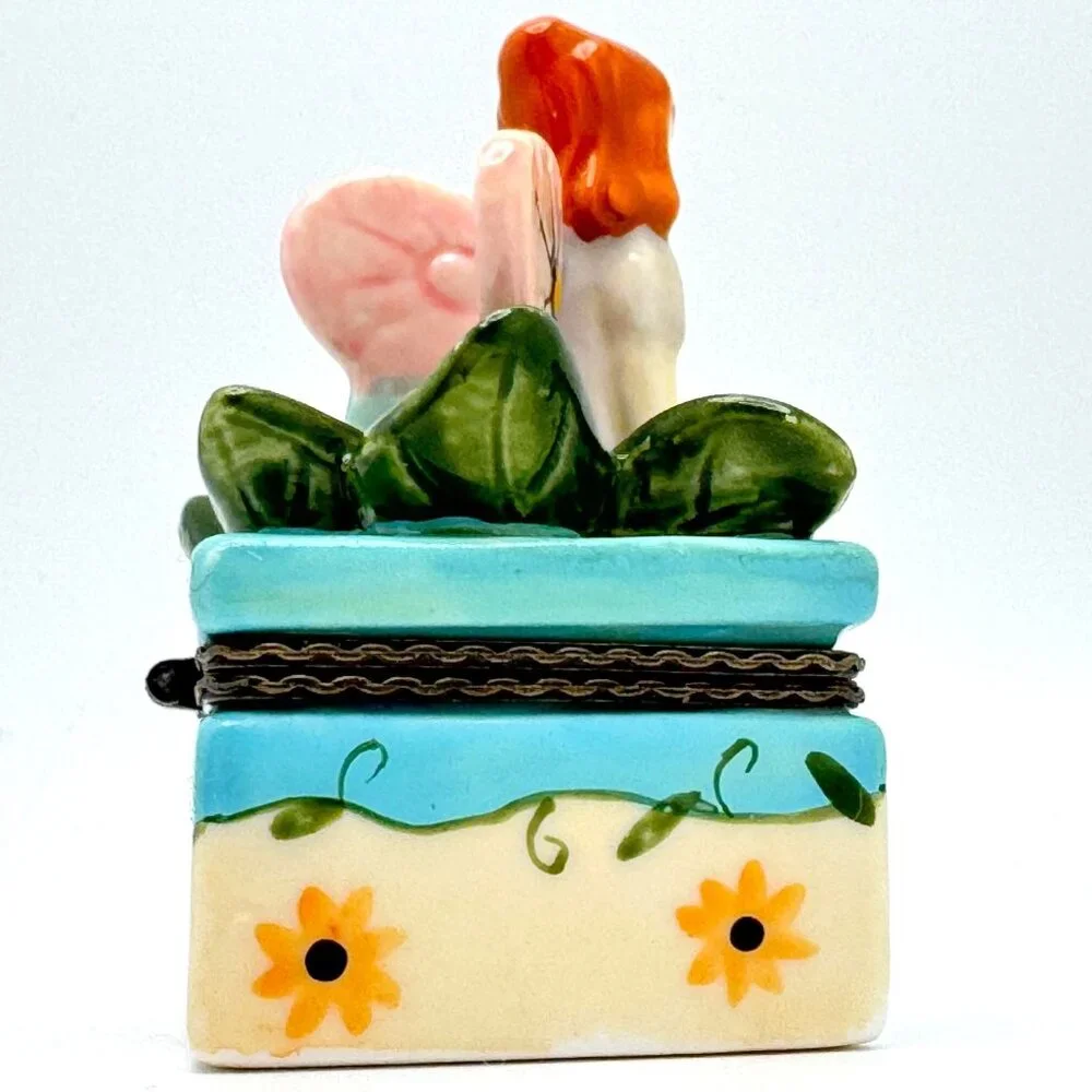 Tooth Fairy VtgTrinket Box with Green Leaves Figurine 3.25